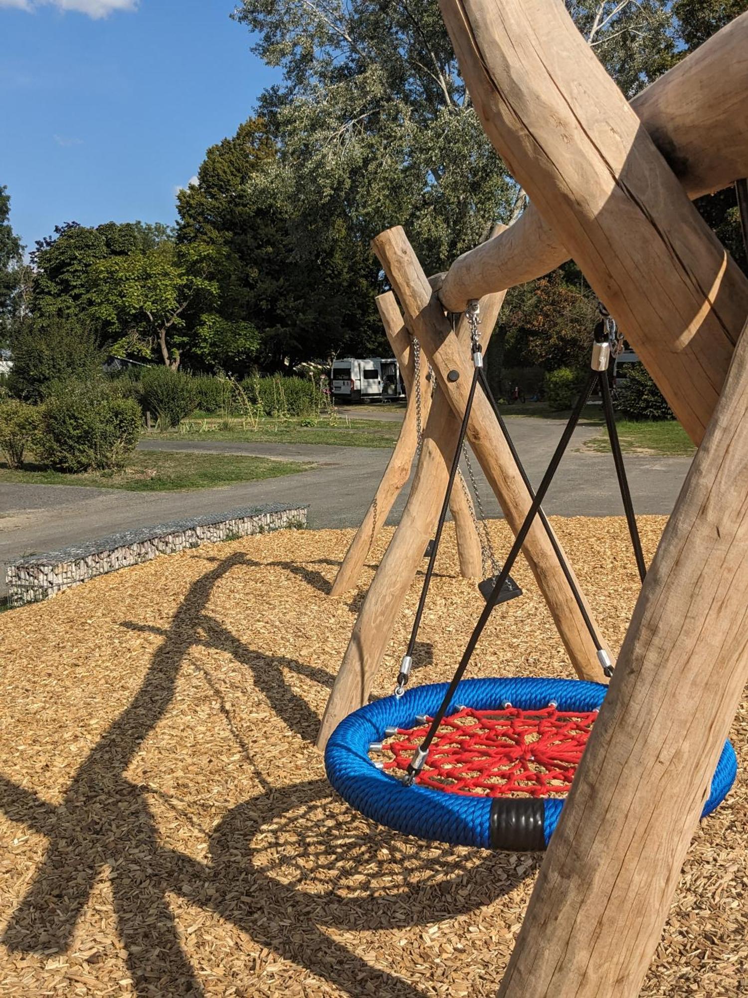 Camping Onlycamp Tours Val De Loire Saint-Avertin Exteriör bild